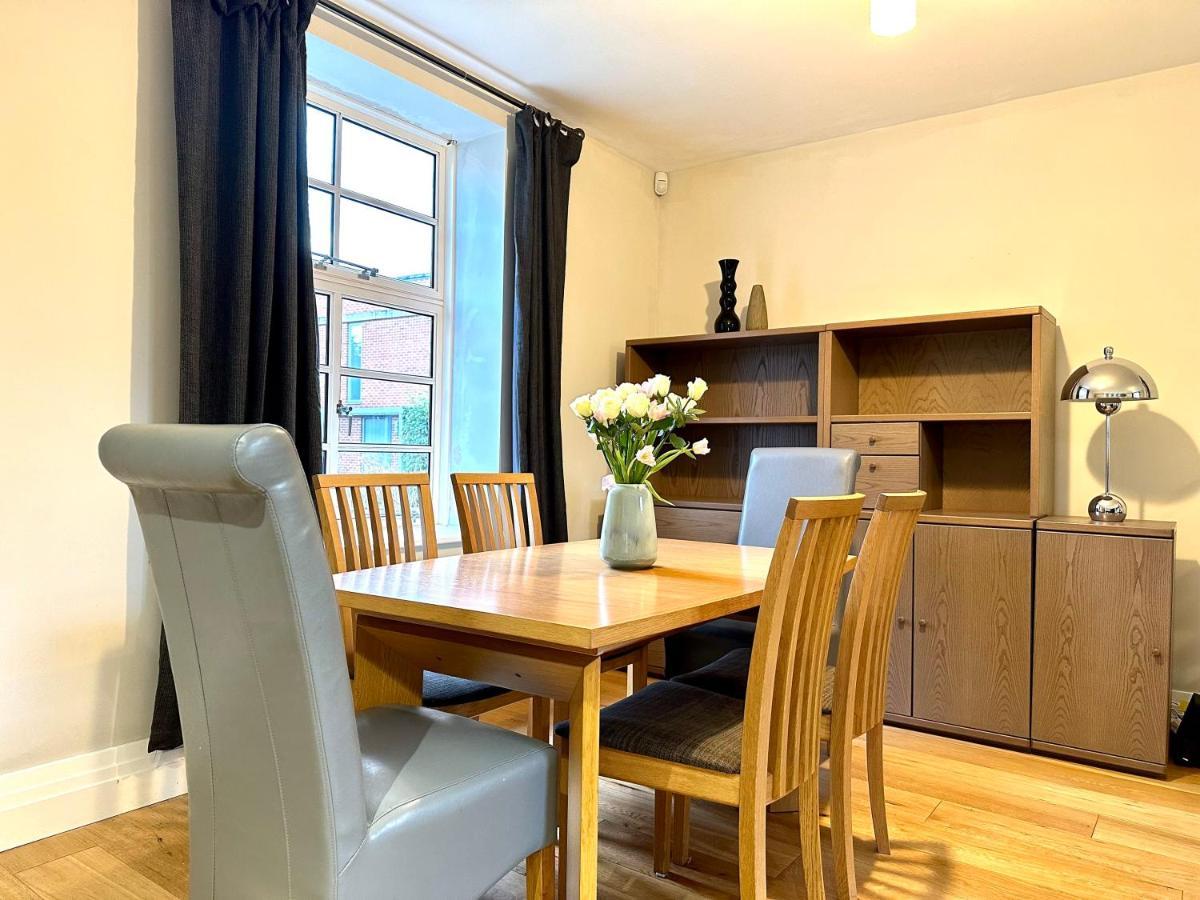 Desirable 2 Bedroom Apartment In Bicester That Sleeps 5 Exterior foto