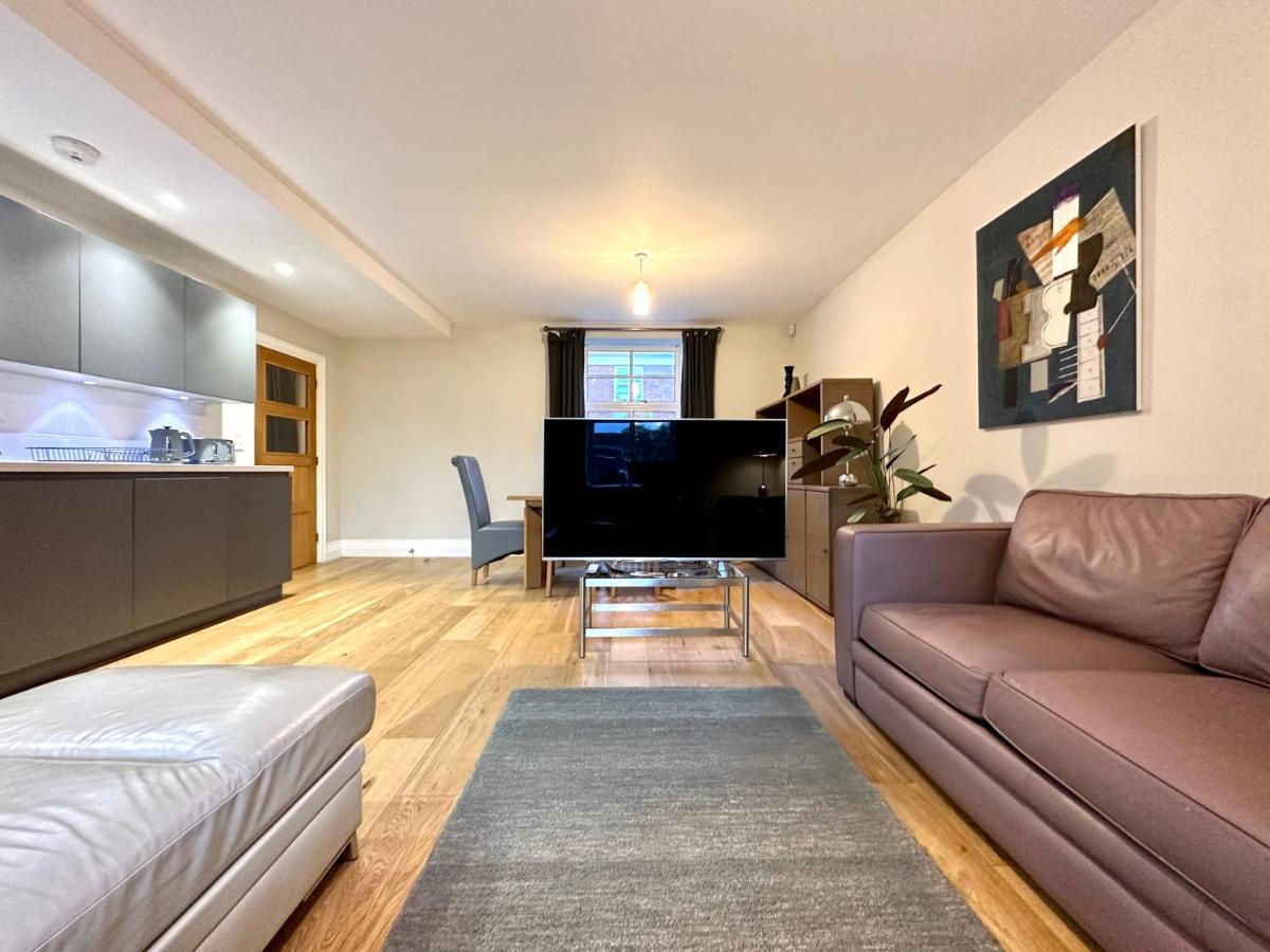 Desirable 2 Bedroom Apartment In Bicester That Sleeps 5 Exterior foto