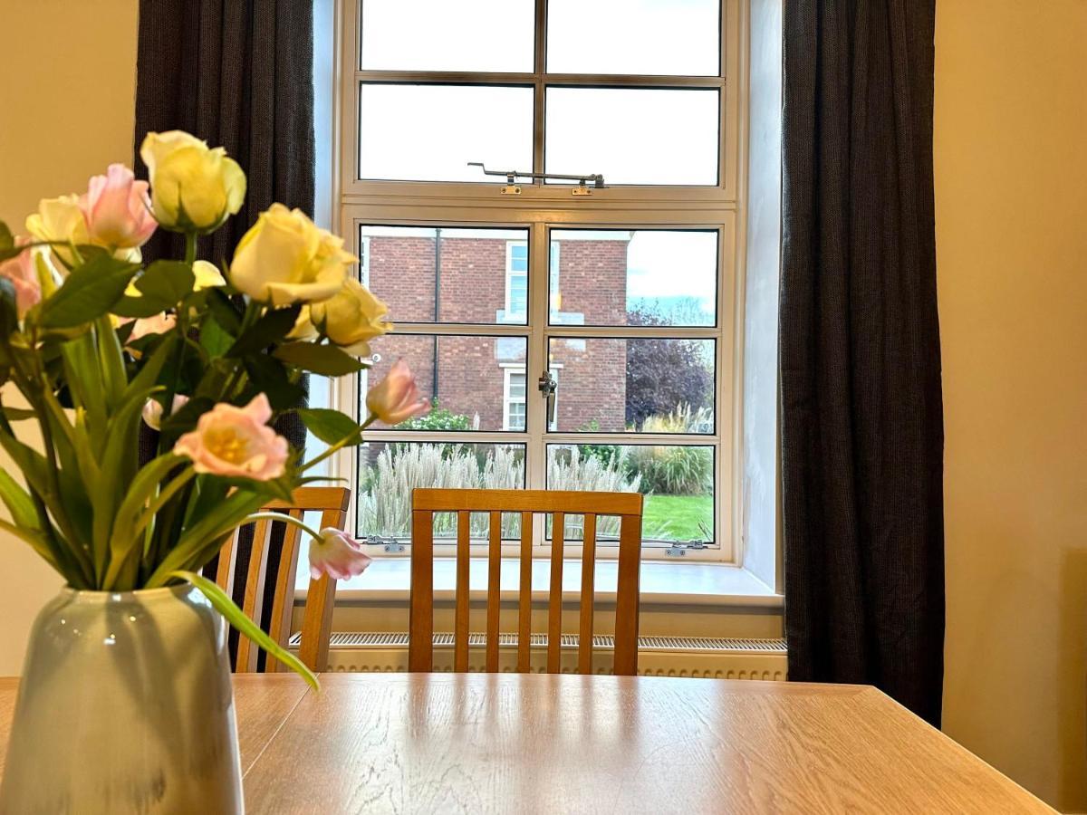 Desirable 2 Bedroom Apartment In Bicester That Sleeps 5 Exterior foto